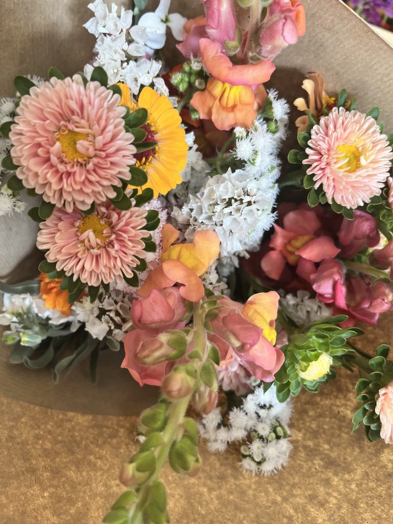Bouquet de fleurs fraîches de Terre de couleurs