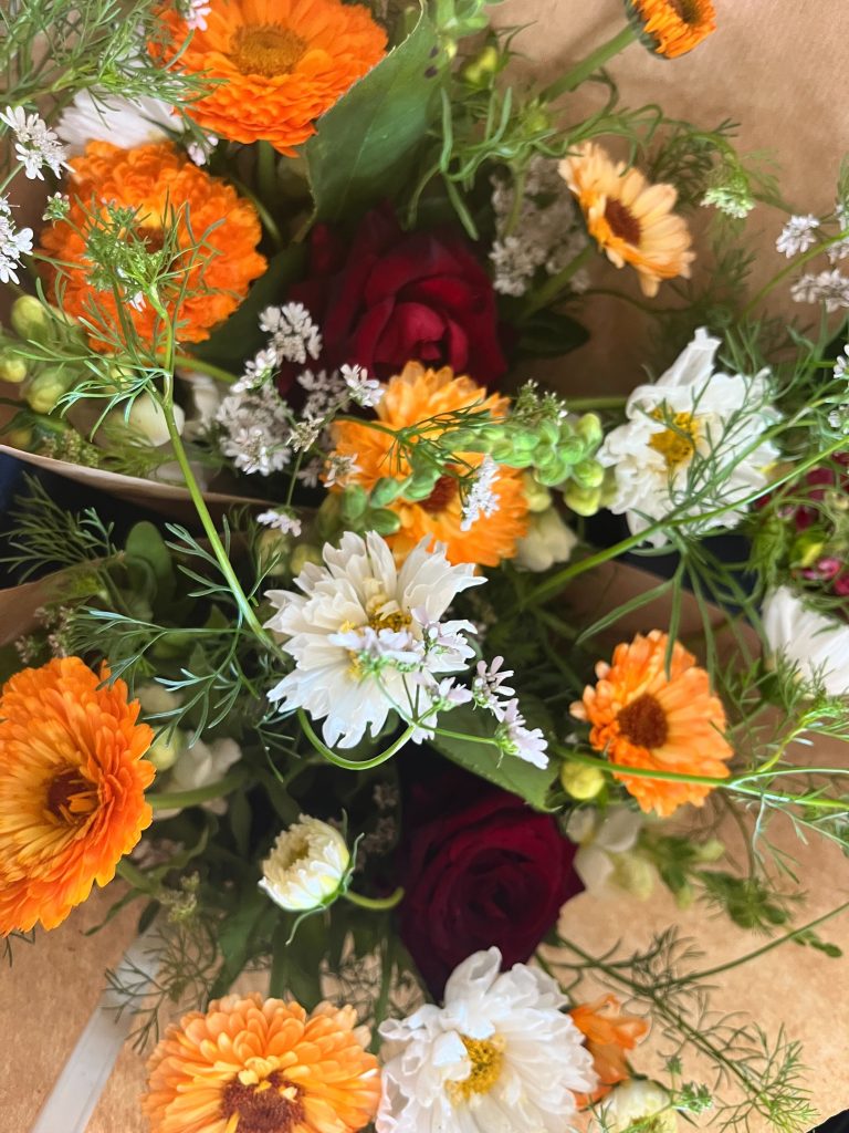 Bouquet de fleurs fraîches de Terre de couleurs