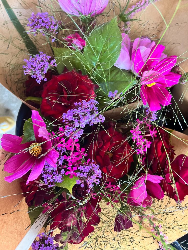 Bouquet de fleurs fraîches de Terre de couleurs