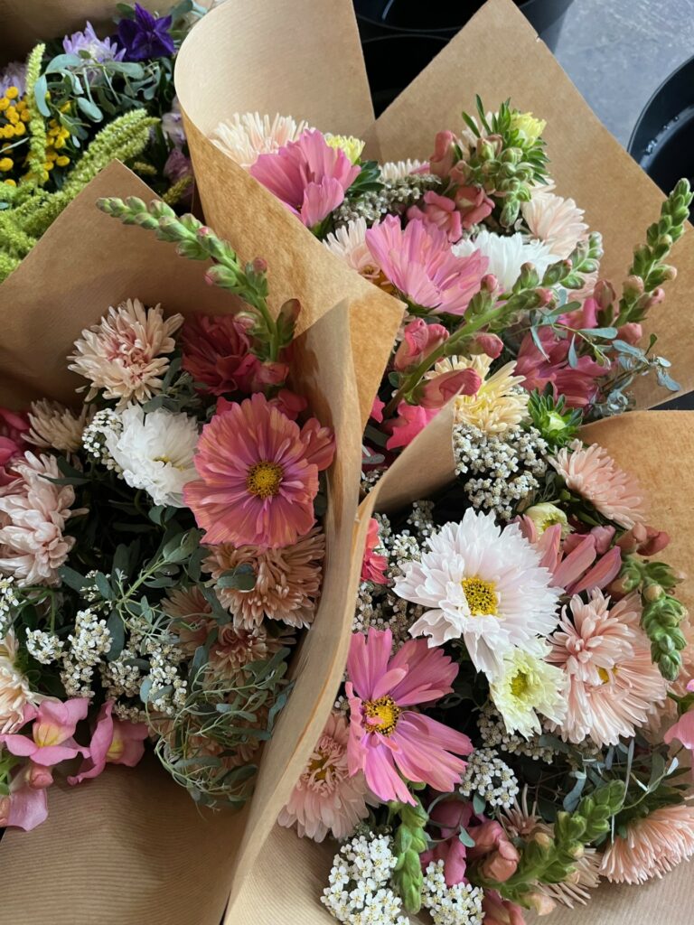 Bouquet de fleurs fraîches de Terre de couleurs